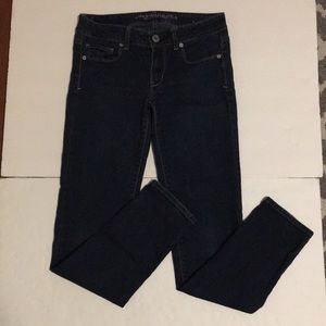 American Eagle super stretchy skinny jeans size 4